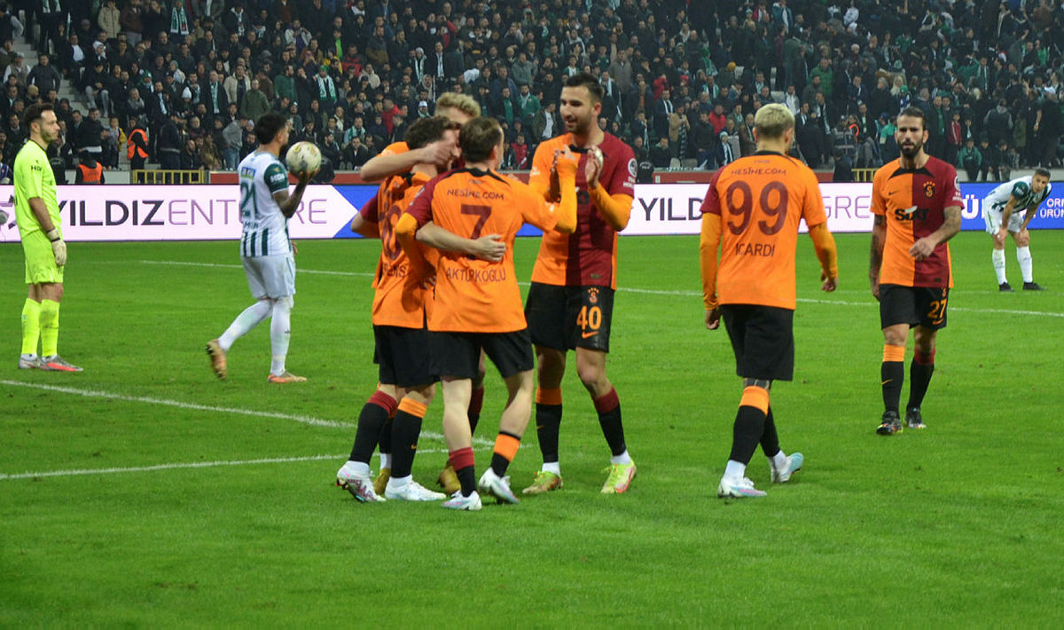 Süper Lig’de şampiyonluk oranları güncellendi! Beşiktaş, Fenerbahçe, Galatasaray ve Trabzonspor... 21. hafta