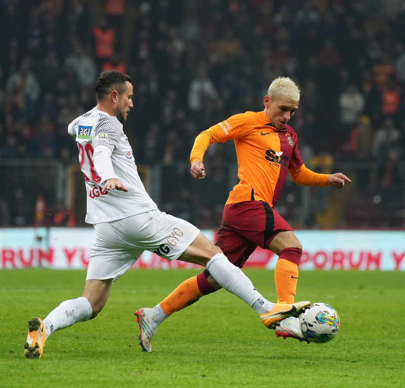 Spor yazarlarından Galatasaray-Ümraniyespor maçı yorumu