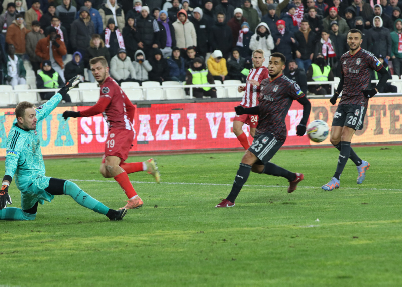 Spor yazarları Sivasspor - Beşiktaş maçını yorumladı!