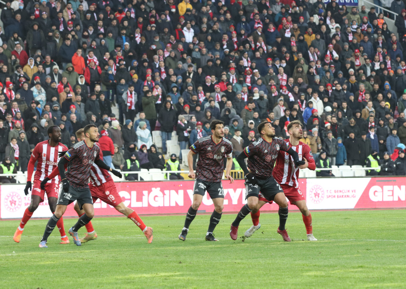 Spor yazarları Sivasspor - Beşiktaş maçını yorumladı!