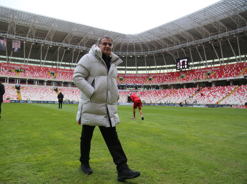 Beşiktaş’a kanat transferinde kötü haber!