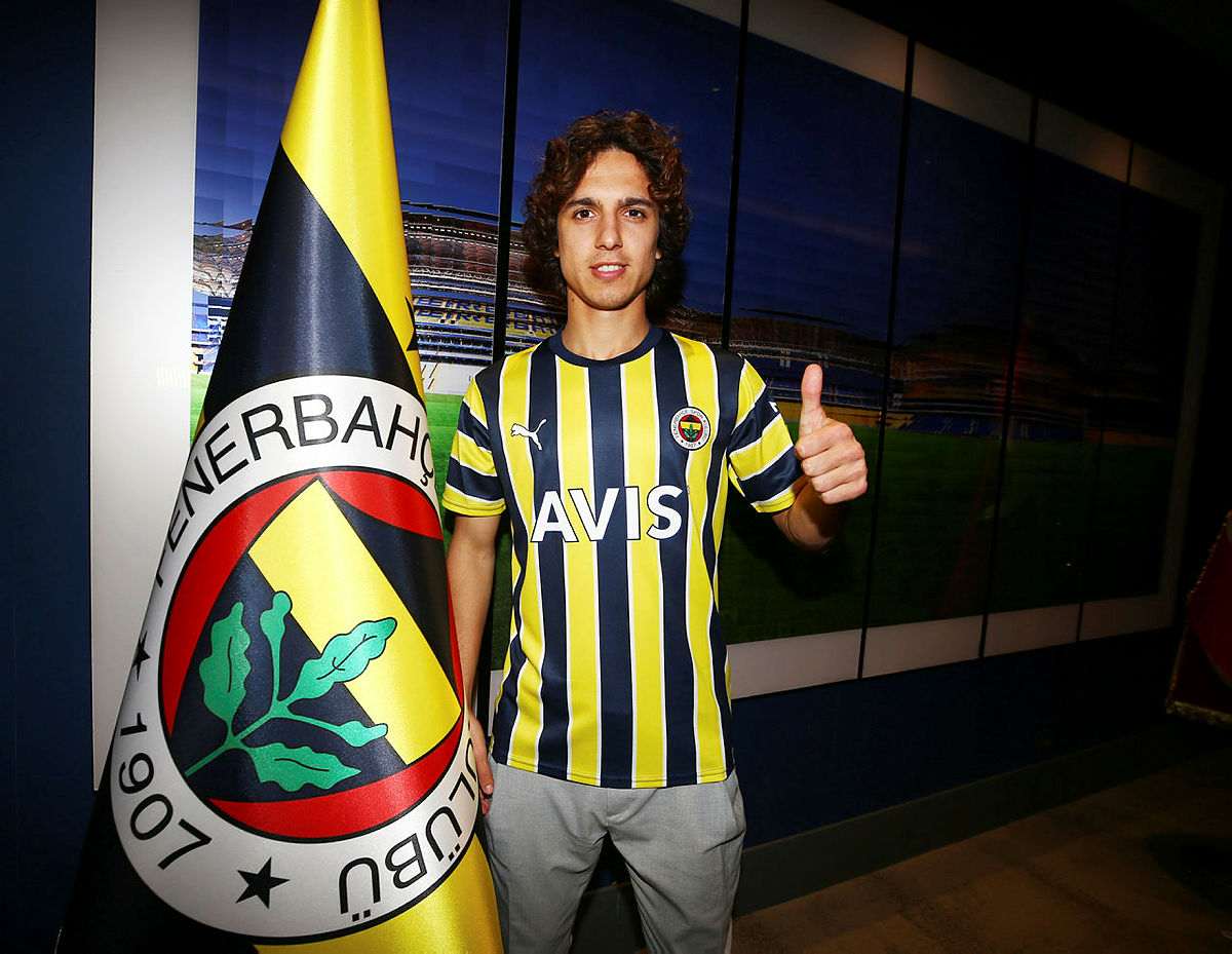 Fenerbahçe’de transfer kararı verildi! O isimle yollar ayrılıyor