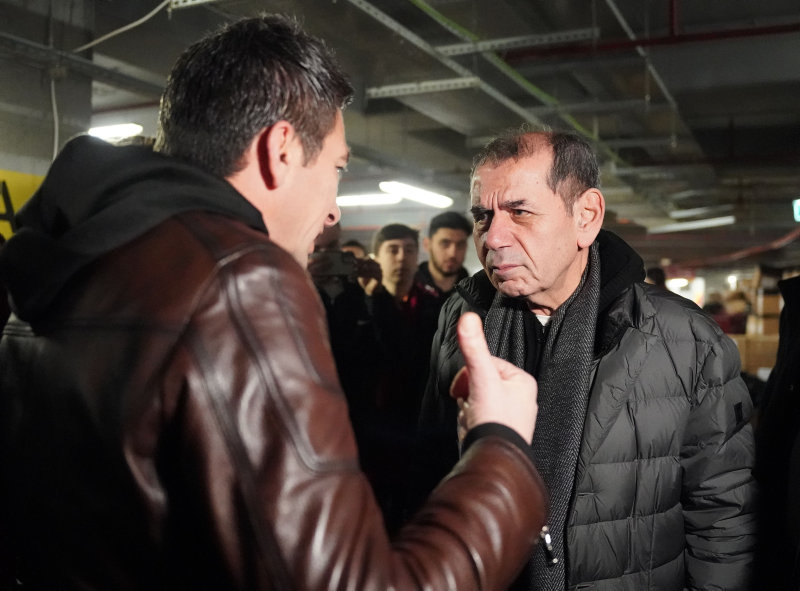 Galatasaray Başkanı Dursun Özbek açıkladı! Sporcularımız alacağından vazgeçti
