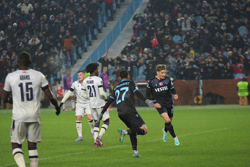 Trabzonspor - Basel maçını spor yazarları değerlendirdi