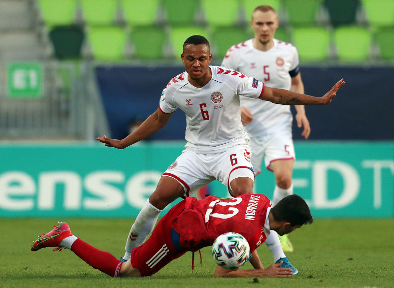 GALATASARAY TRANSFER HABERİ: Arsen Zakharyan’ın menajerinden flaş sözler!