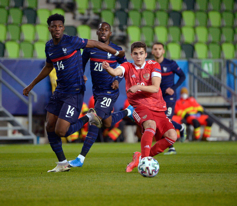 Arsen Zakharyan Galatasaray’a transfer olacak mı? Kendisi açıkladı