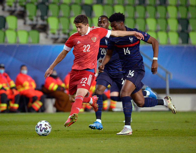 Arsen Zakharyan Galatasaray’a transfer olacak mı? Kendisi açıkladı