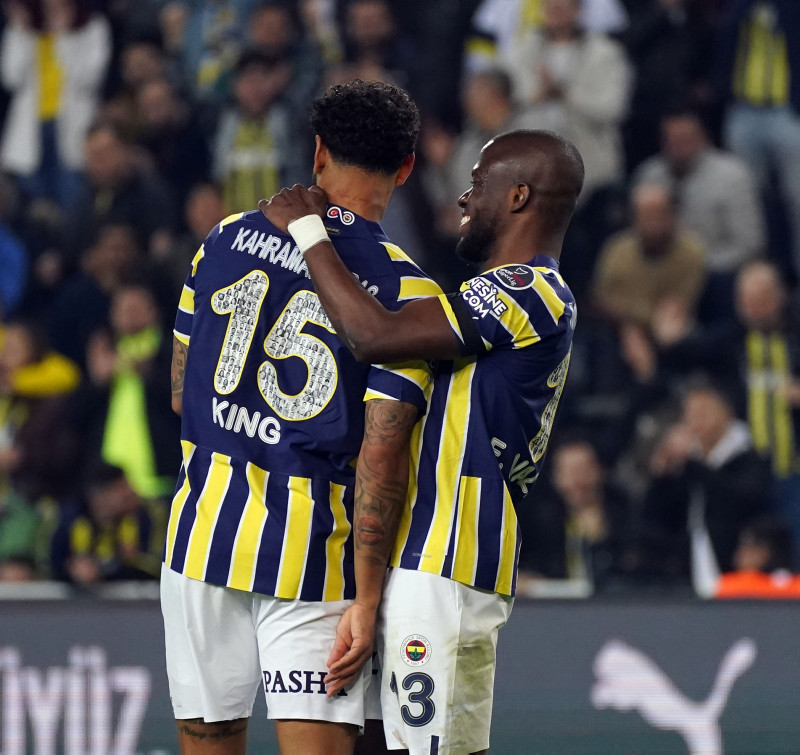 Fenerbahçe’de Altay Bayındır’a Fransa’dan talip çıktı