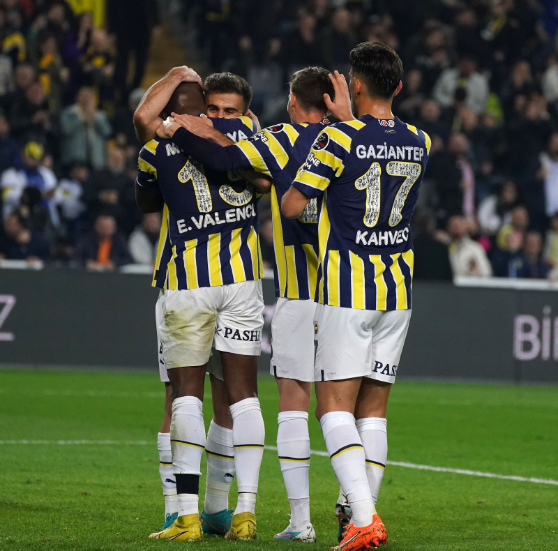 TRANSFER HABERİ: Fenerbahçe’de karar verildi! Sözleşmesi feshediliyor