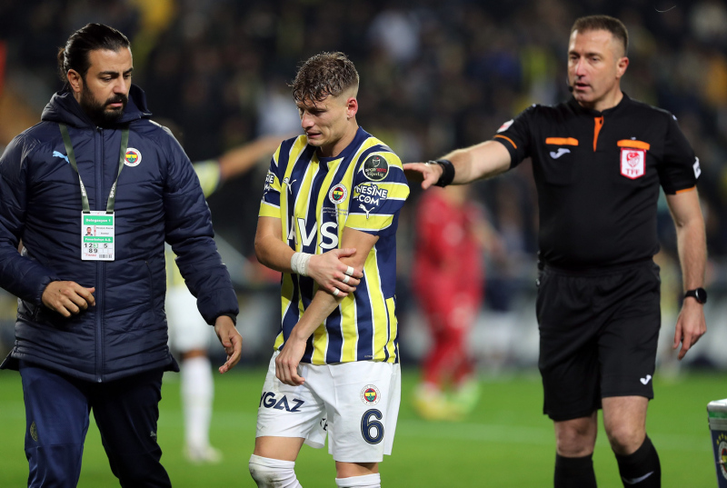 TRANSFER HABERİ: Fenerbahçe’de karar verildi! Sözleşmesi feshediliyor