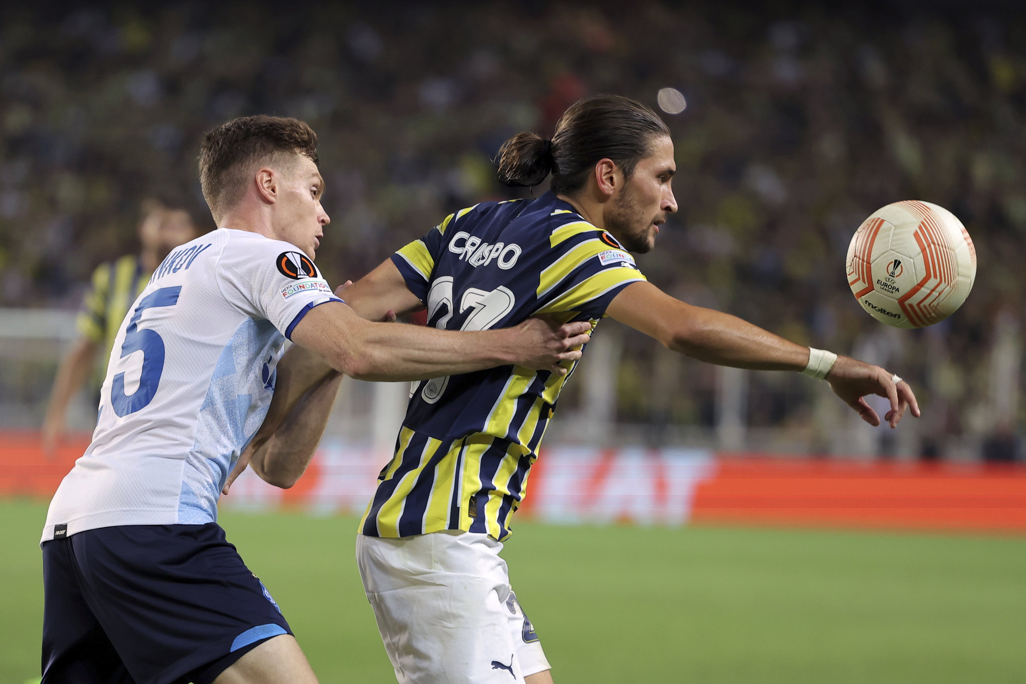 TRANSFER HABERİ | Crespo Fenerbahçe’de kalıyor! İşte sözleşme detayları