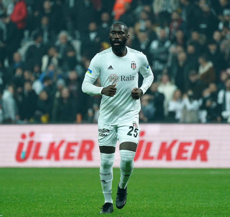 BEŞİKTAŞ TRANSFER HABERLERİ: Gönderilecekti! Arthur Masuaku takımın vazgeçilmezi oldu