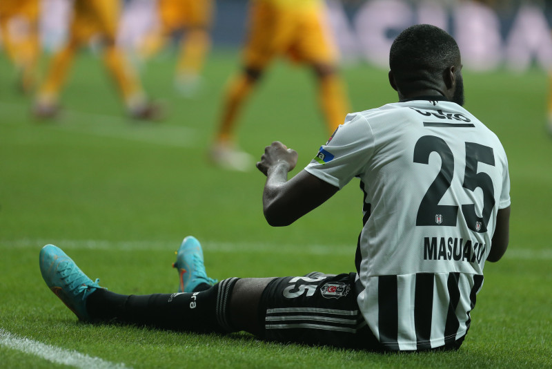 BEŞİKTAŞ TRANSFER HABERLERİ: Gönderilecekti! Arthur Masuaku takımın vazgeçilmezi oldu