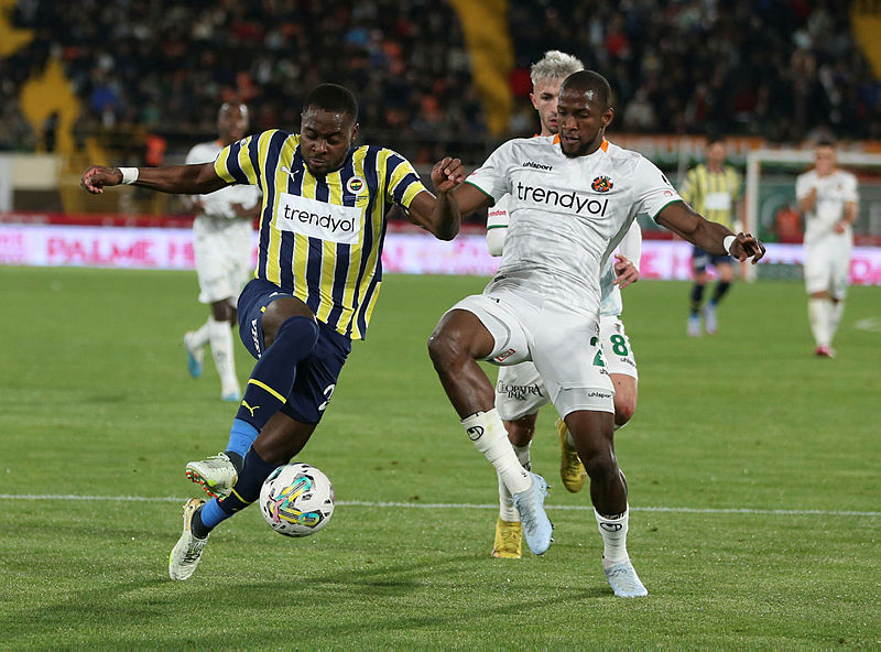 Spor yazarları Alanyaspor - Fenerbahçe maçını yorumladı!