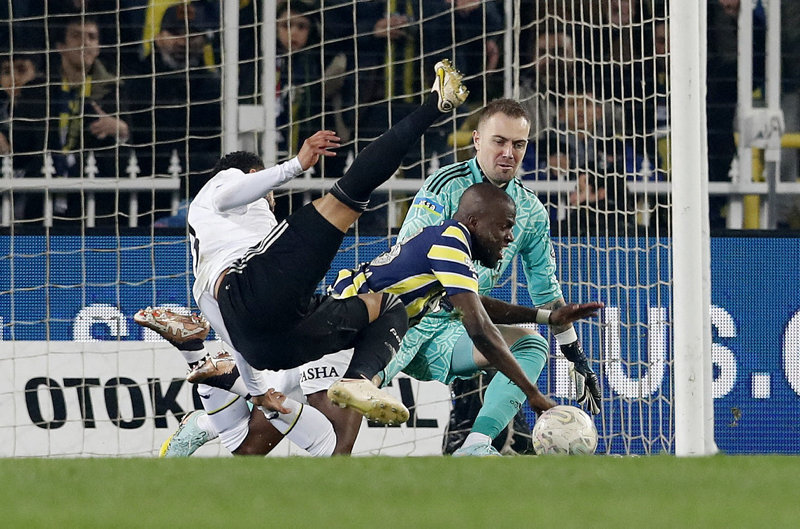 Valencia yuvadan uçuyor! Transferde 13 numara detayı