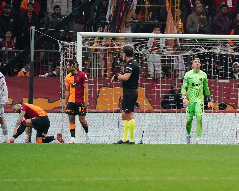 Galatasaray Başakşehir maçı hakemi Kadir Sağlam’a sert eleştiri! Her türlü operasyonu yaptı