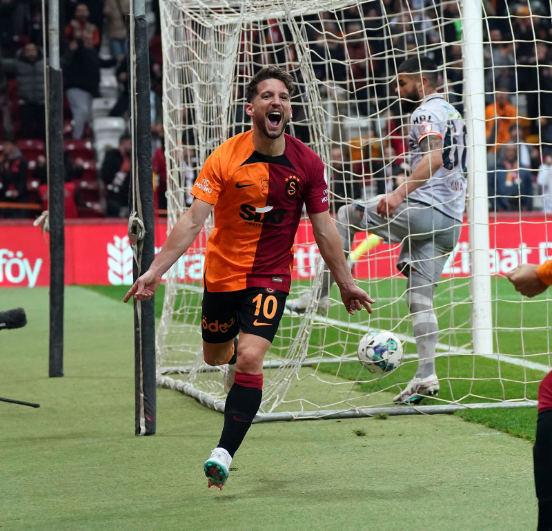 GALATASARAY HABERLERİ - Cimbom’da Dries Mertens gelişmesi! Kayserispor maçı...