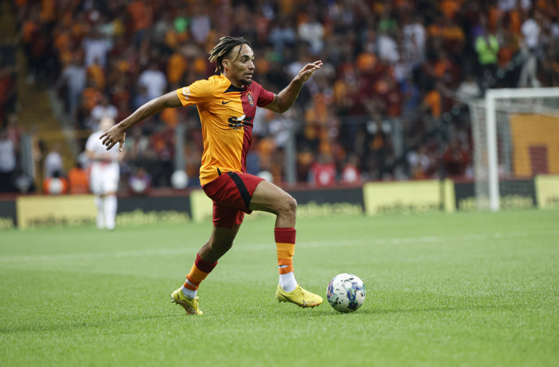 GALATASARAY HABERLERİ - Cimbom'dan Sacha Boey kararı! 13 galatasaray haberleri sacha boeyden transfer karari bu sezon 1681126167737