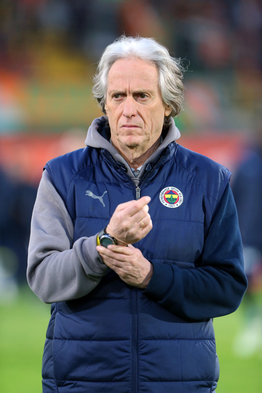 FENERBAHÇE HABERİ: Brezilya’dan olay iddia! Jorge Jesus’u telefonla aradılar