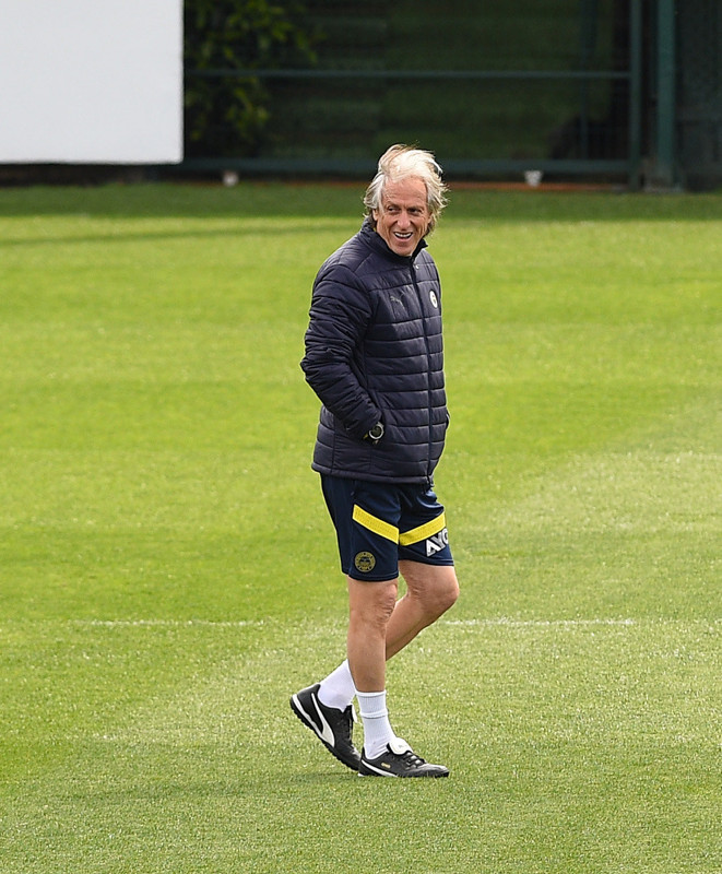 FENERBAHÇE HABERİ: Brezilya’dan olay iddia! Jorge Jesus’u telefonla aradılar