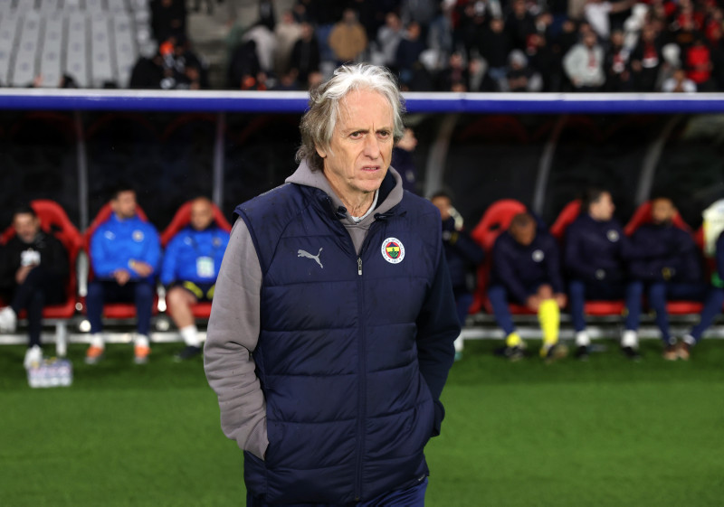 FENERBAHÇE HABERİ: Brezilya’dan olay iddia! Jorge Jesus’u telefonla aradılar