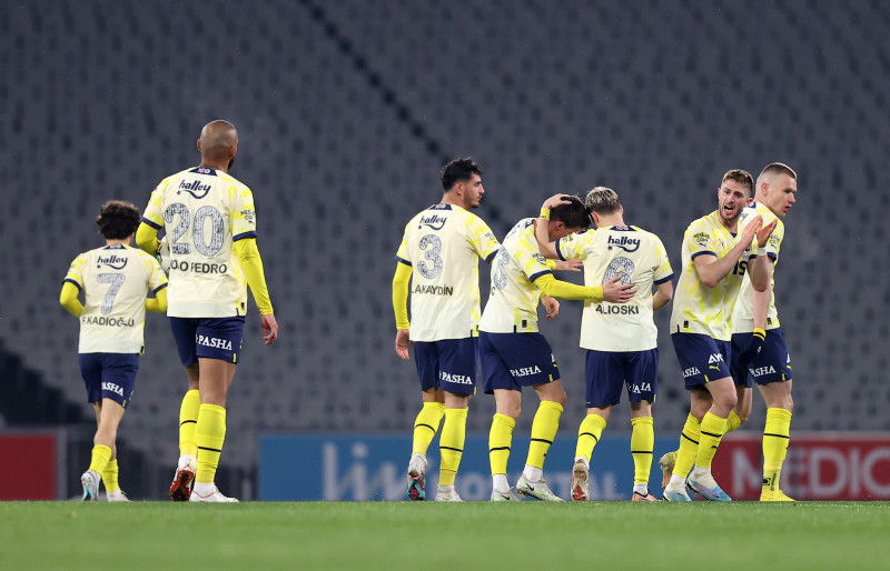 Fenerbahçe’de Emre Mor’a transfer teklifi! Kasaya girecek rakam...