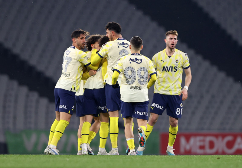 Fenerbahçe’de Emre Mor’a transfer teklifi! Kasaya girecek rakam...