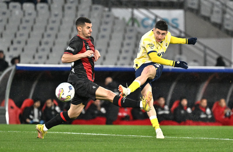 Fenerbahçe’de Emre Mor’a transfer teklifi! Kasaya girecek rakam...