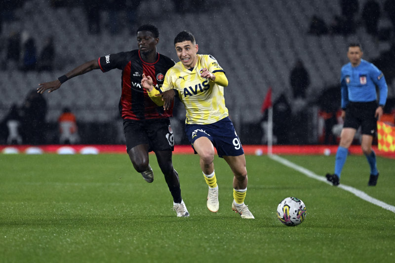 Fenerbahçe’de Emre Mor’a transfer teklifi! Kasaya girecek rakam...