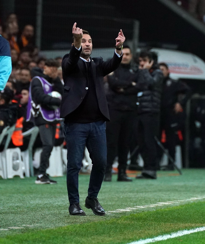 Galatasaray'da Okan Buruk kararı! Sözleşmesi... 24 galatasaray haberleri cimbomda flas okan buruk karari 2027ye kadar 1681416283436