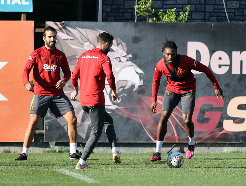 Galatasaray 3 puan peşinde! İşte Okan Buruk’un Kayserispor maçı muhtemel 11’i