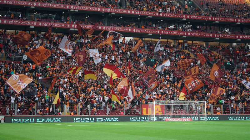 Şampiyonluk yaklaşıyor taraftar coşuyor! Galatasaray kasasını doldurdu