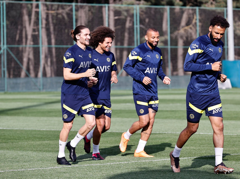 FENERBAHÇE HABERİ: Usta isimden olay sözler! Uyan Jorge Jesus uyan