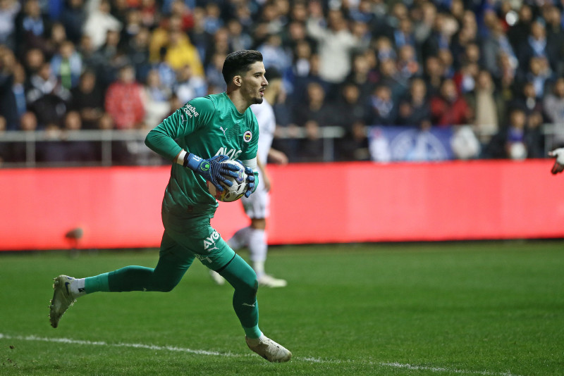 TRANSFER HABERLERİ | Fenerbahçe’de eldiven değişikliği! Altay Bayındır’ın yerine...