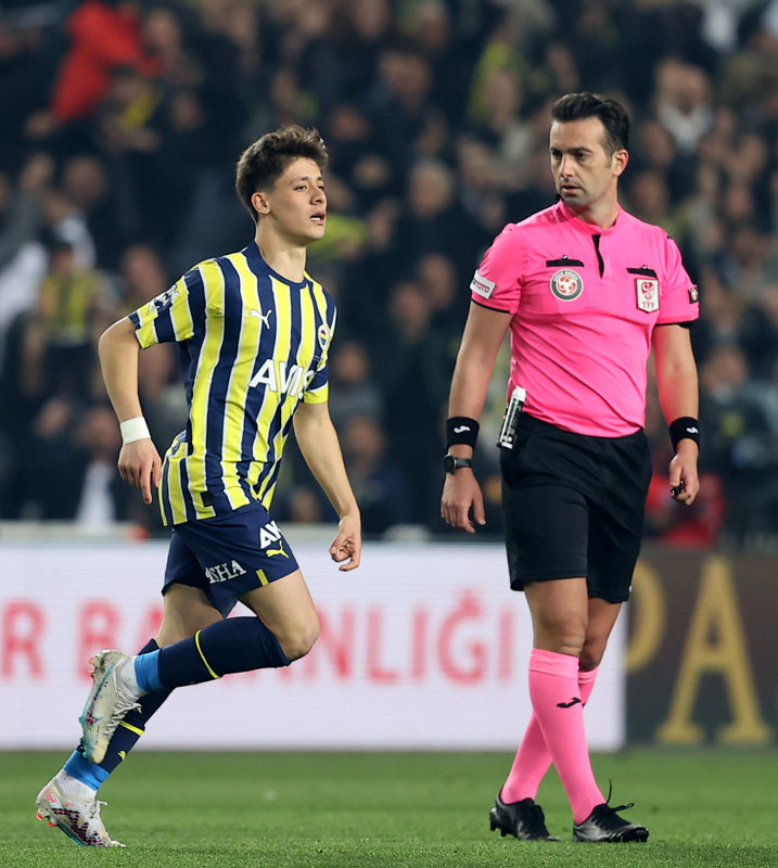 Fenerbahçeli Arda Güler’e büyük övgü! Türkiye’nin en iyisi