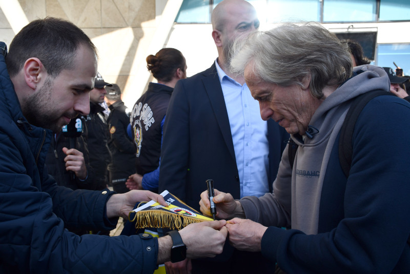 TRANSFER HABERİ - Fenerbahçe’ye transfer piyangosu! Menajerler önerdi