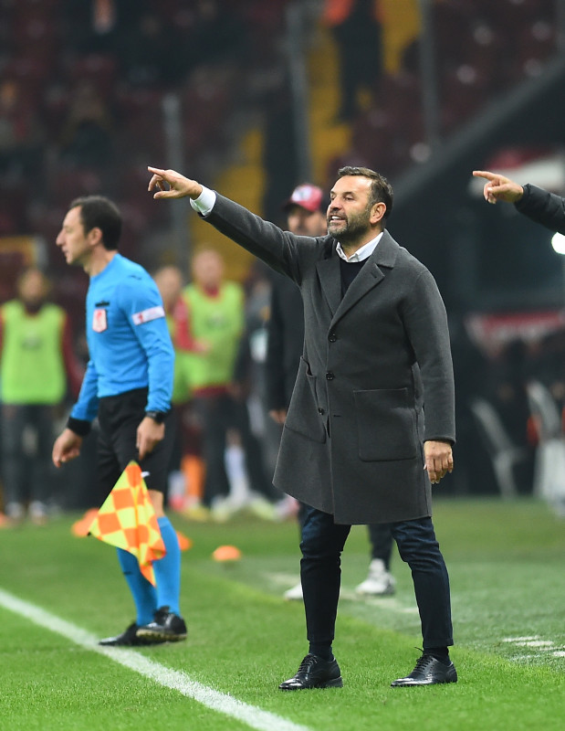 GALATASARAY HABERLERİ | Okan Buruk’tan oyuncularına uyarı!