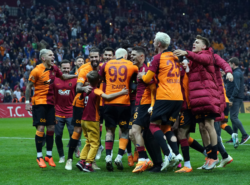 TRANSFER HABERİ: Galatasaray’a yeni sezon çileği! Drogba ve Eboue de devrede