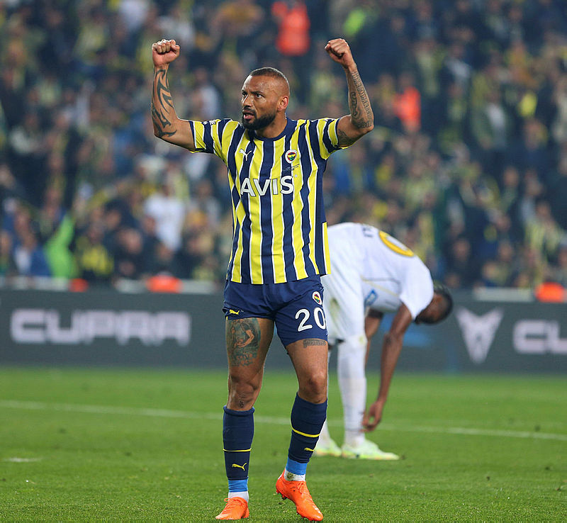 Fenerbahçe’de yaprak dökümü! Tam 11 futbolcu...