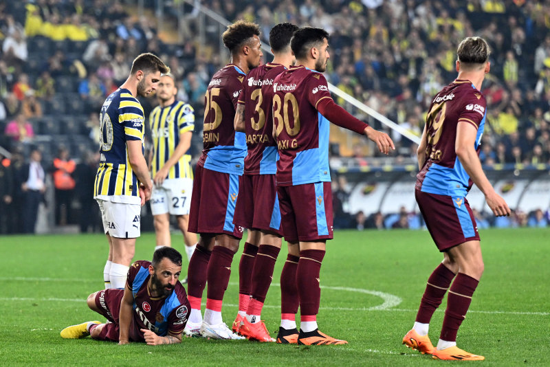 Fenerbahçe - Trabzonspor maçına Jorge Jesus-Arda Güler tartışması damga vurmuştu! Soyunma odasında...