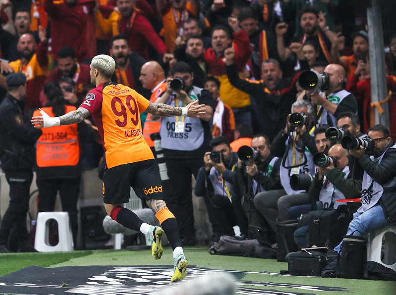 Transferde mutlu son! Mauro Icardi Galatasaray’da kalıyor