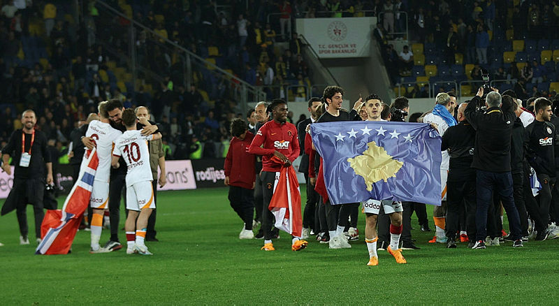Galatasaray Süper Lig şampiyonluğu sonrası kasasını doldurdu!