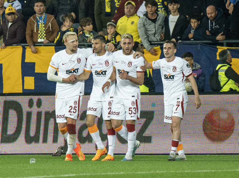 GALATASARAY HABERLERİ - Aslan’a 3 çilek! Devler Ligi kadrosu geliyor