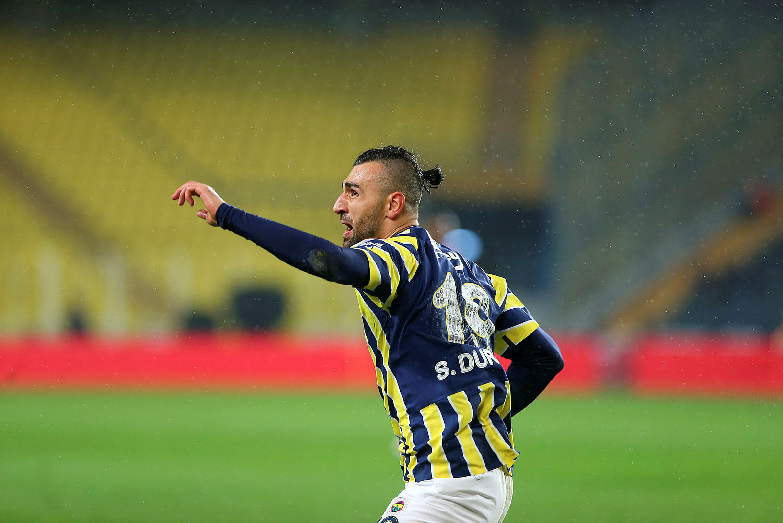TRANSFER HABERLERİ: Fenerbahçe’de Serdar Dursun’la yollar ayrılıyor! Yerine gelecek isim...