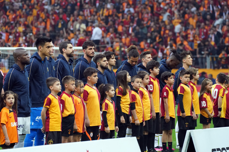 TRANSFER HABERLERİ: Fenerbahçe’de Serdar Dursun’la yollar ayrılıyor! Yerine gelecek isim...