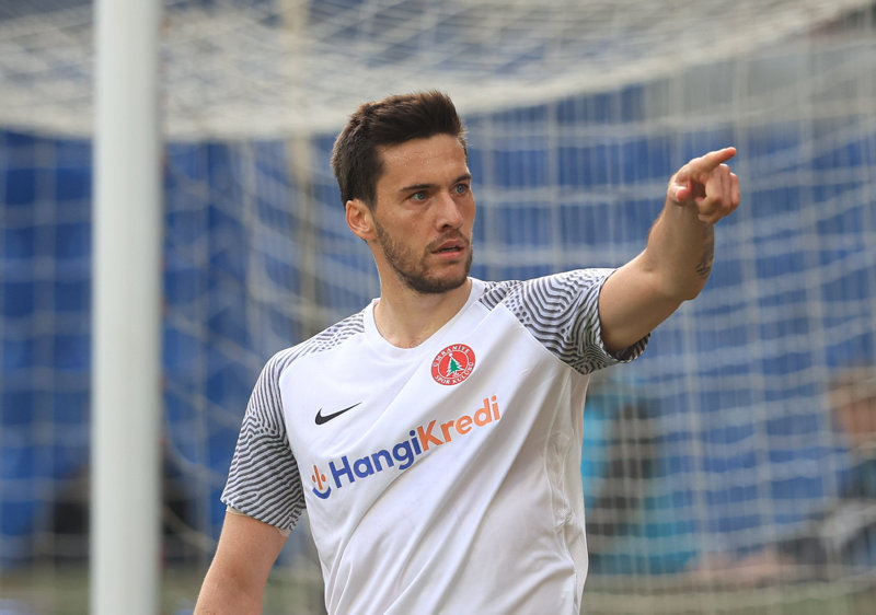 TRANSFER HABERLERİ: Fenerbahçe’de Serdar Dursun’la yollar ayrılıyor! Yerine gelecek isim...