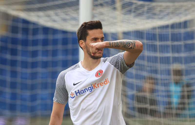 TRANSFER HABERLERİ: Fenerbahçe’de Serdar Dursun’la yollar ayrılıyor! Yerine gelecek isim...