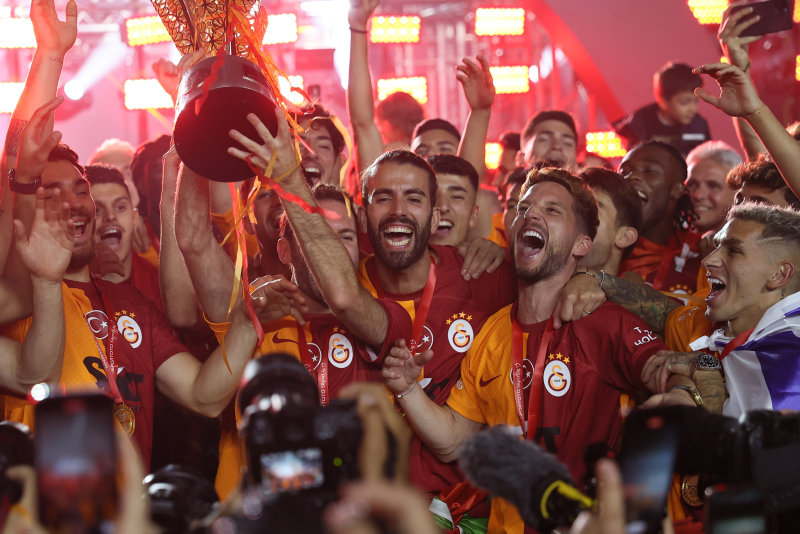 Galatasaray’da Erden Timur startı verdi! 5 yıldızla görüşmeler başladı