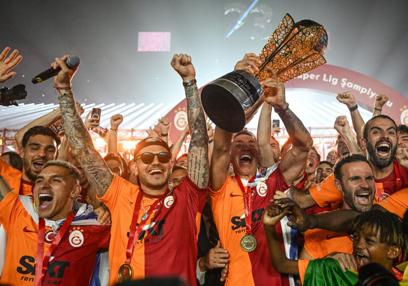 TRANSFER HABERİ: Galatasaray’a dünya yıldızı geliyor!