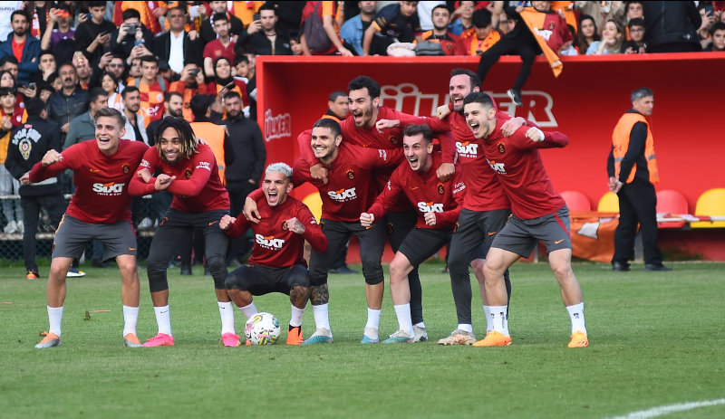 Galatasaray’dan fırsat transferi! Eski yıldızı geri dönüyor